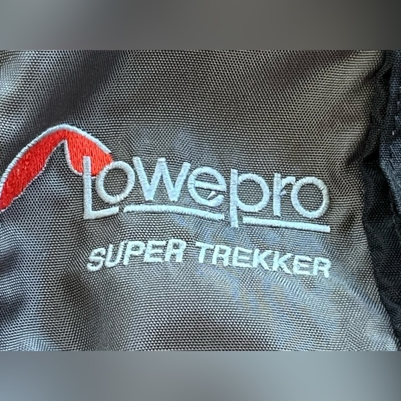 LowePro Super Trekker Camera Backpack Large Black Outdoors Photographer Photo - Picture 10 of 10